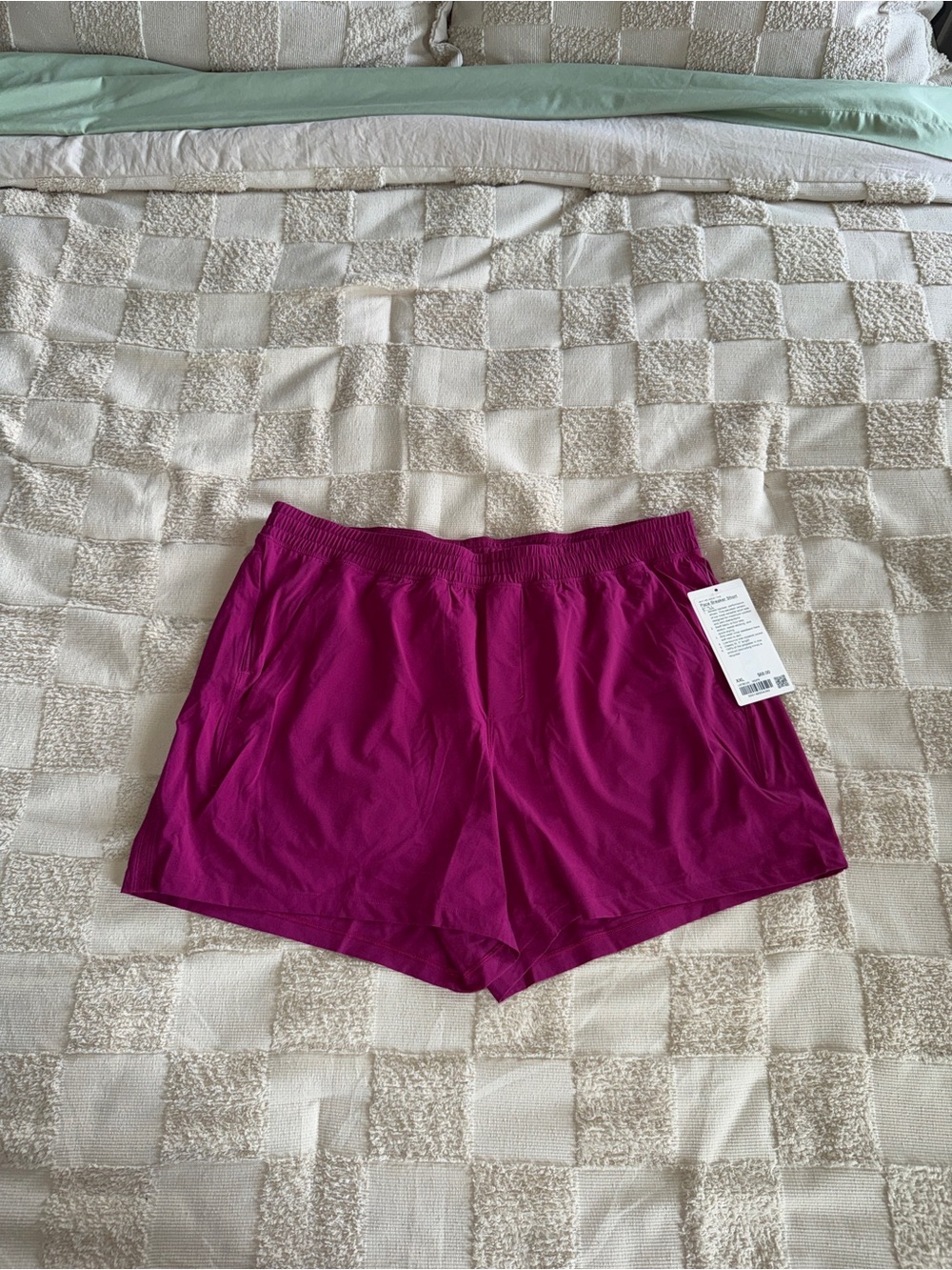 NWT Lululemon Pace Breaker Short 5” *LL size XXL‎